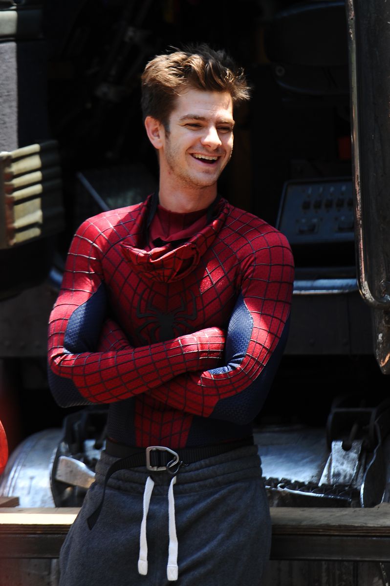 安德魯·加菲爾德（Andrew Garfield）在場景中看到 "蜘蛛俠2很棒" 2013年6月22日在紐約市