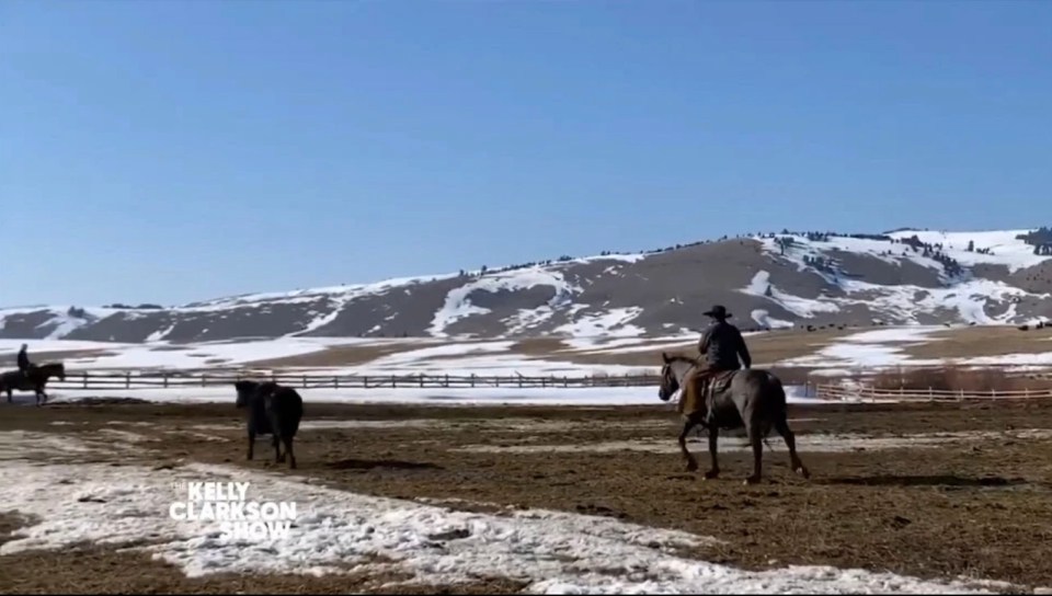 Kelly Clarkson horseback riding on her Montana ranch.