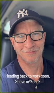 anderson cooper selfie