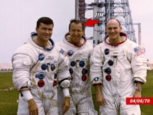 astronaut jim lovell apollo 13 crew getty