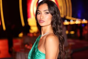 "Hot" Kelly Gale in Bikini Is "Anchored Somewhere Dreamy" — Celebwell