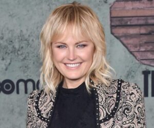 "Hunting Wives" Malin Akerman in Bikini Says "Cheers" — Celebwell