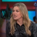 Kelly Clarkson on The Kelly Clarkson Show.