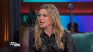 Kelly Clarkson on The Kelly Clarkson Show.