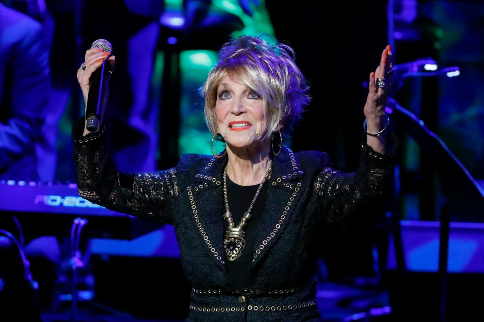 Jeannie Seely performing at the Country Music Hall of Fame and Museum.